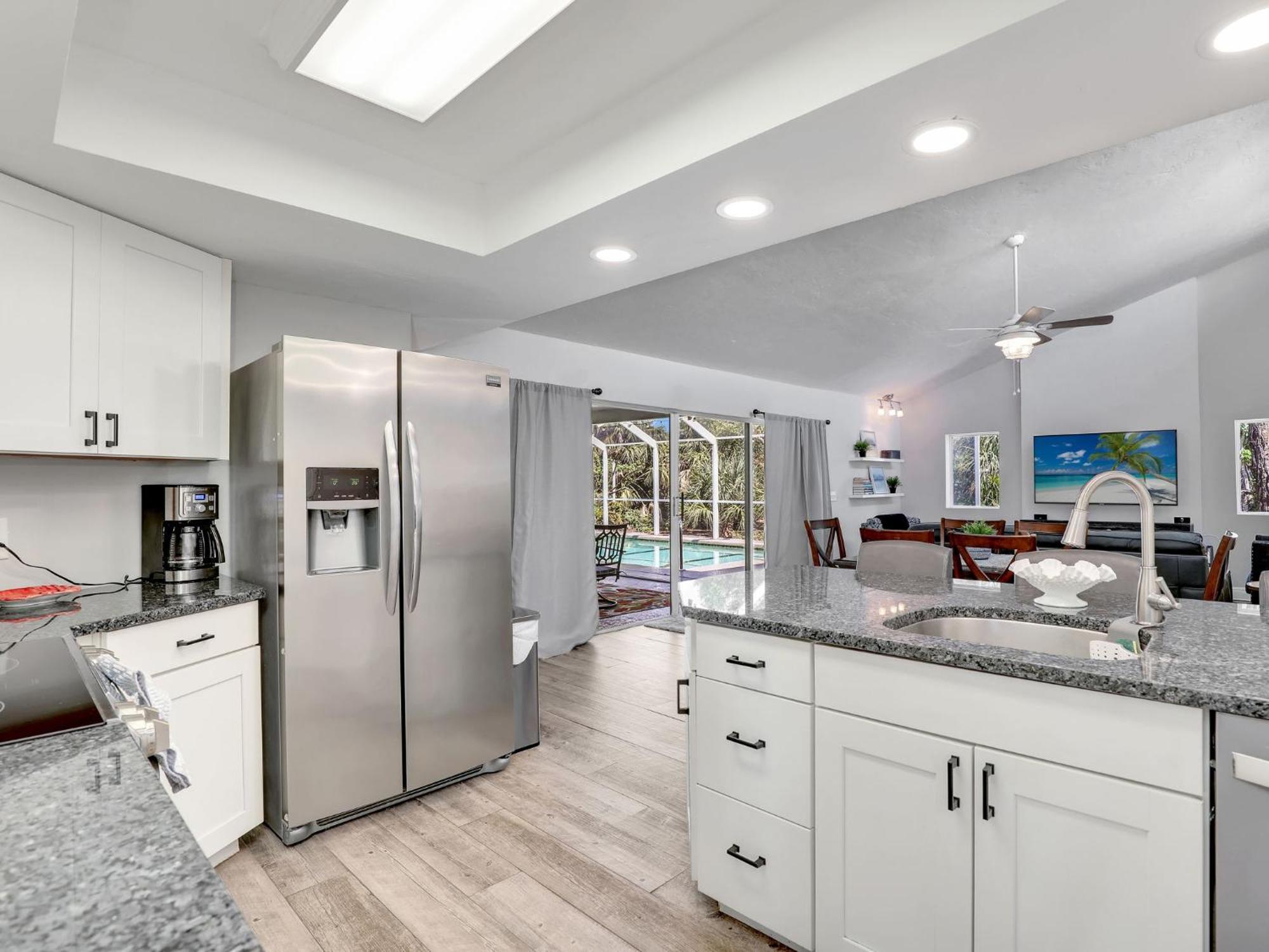 5 Beds 3 Bdr 2 Bath Heated Pool, Grill, Patio Villa Marco Island Eksteriør billede